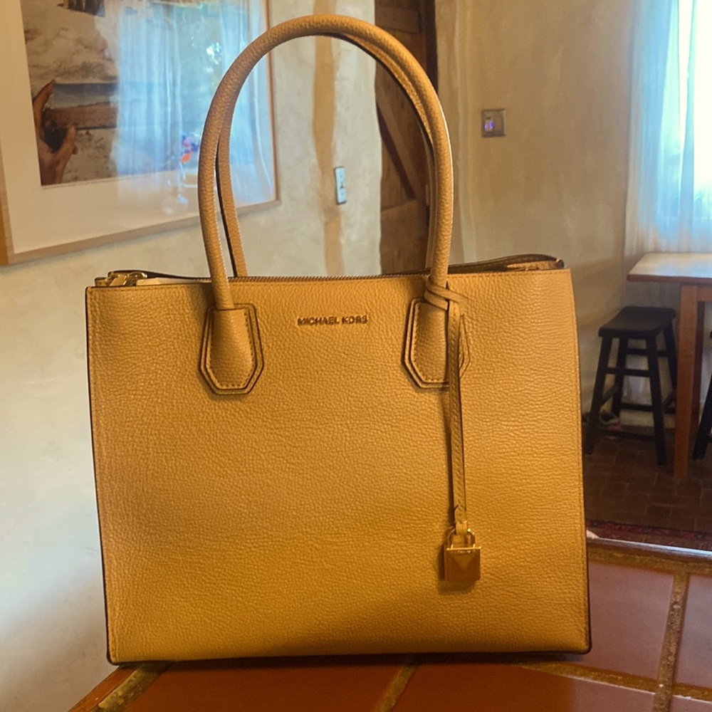 Michael kors bag
